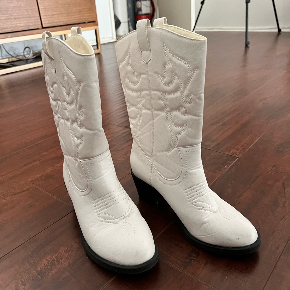 White party cowboy boots